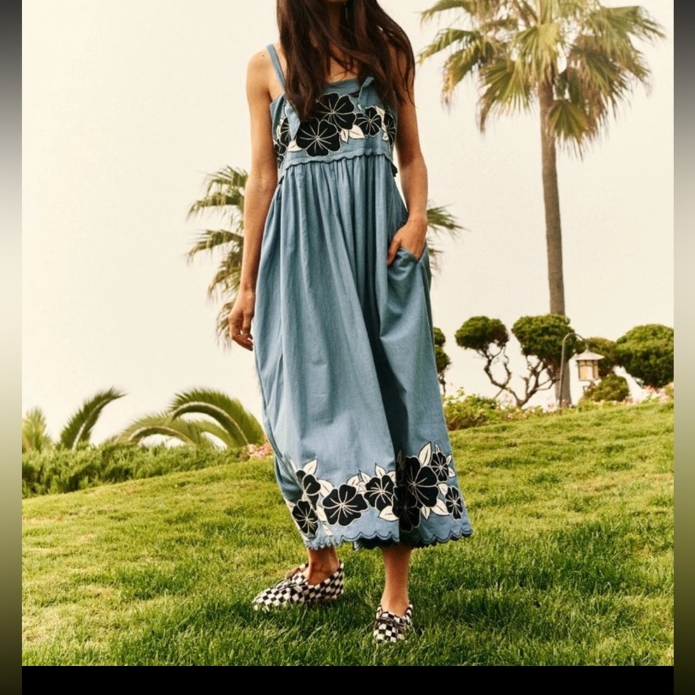 $395 The Great Horizon Floral Applique Dress in Dutch Blue size 0